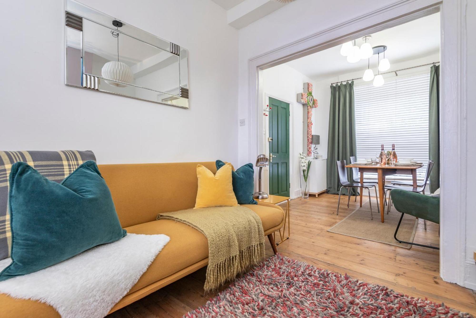 Апартаменты Chic 1-Bed Garden Flat, London, Convenient For Tower Bridge, Great Public Transport Экстерьер фото
