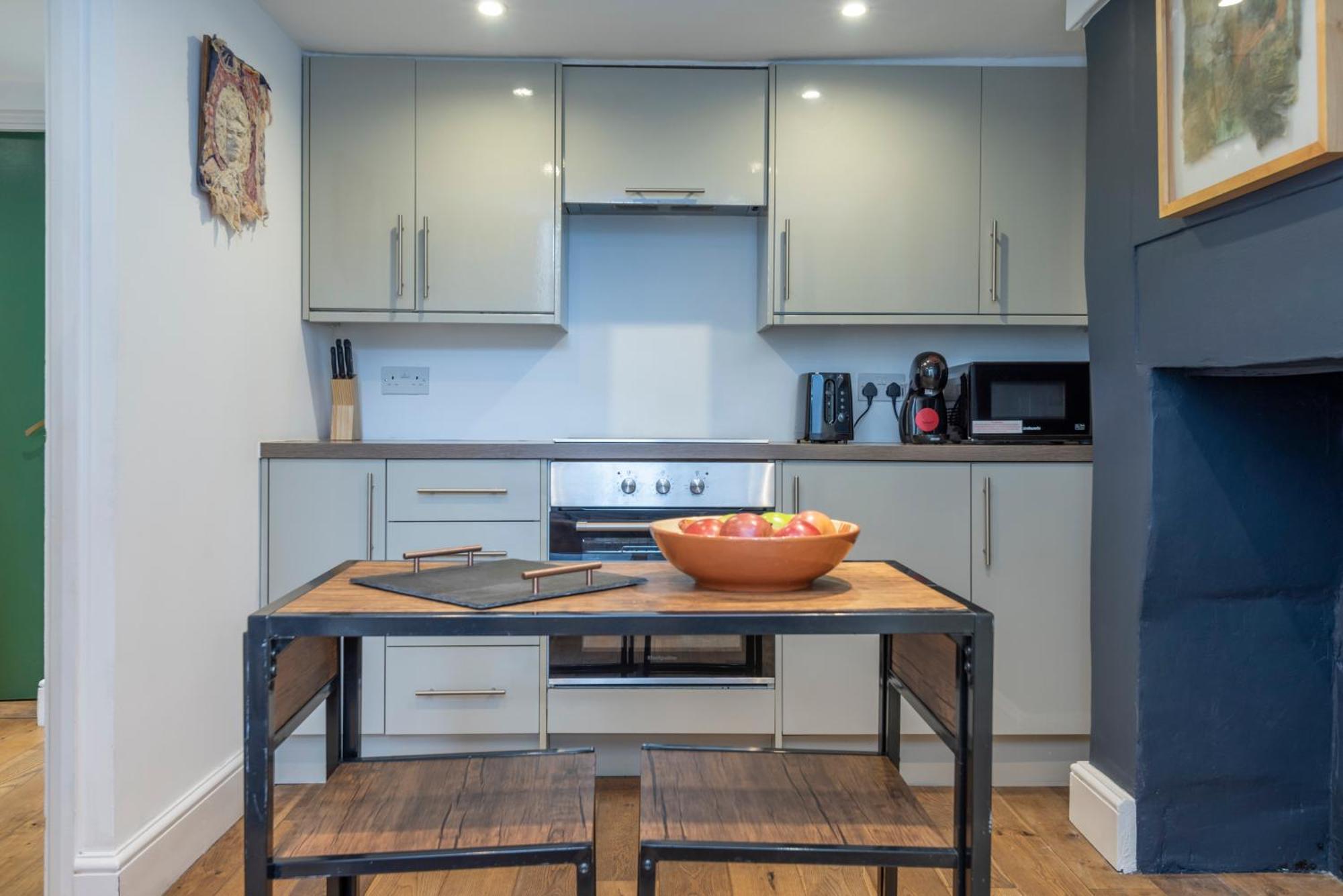 Апартаменты Chic 1-Bed Garden Flat, London, Convenient For Tower Bridge, Great Public Transport Экстерьер фото