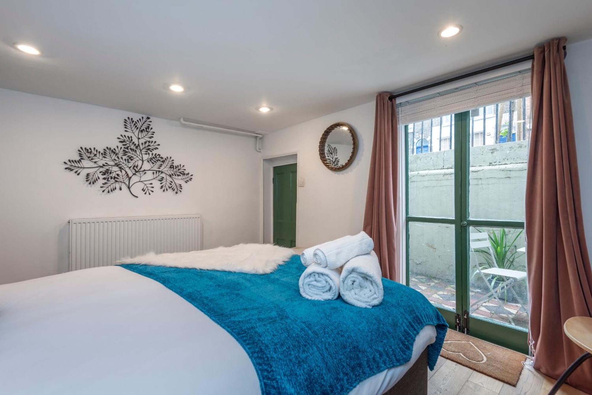 Апартаменты Chic 1-Bed Garden Flat, London, Convenient For Tower Bridge, Great Public Transport Экстерьер фото